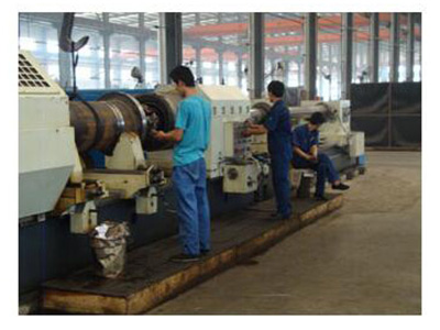 液壓缸生產(chǎn)車間